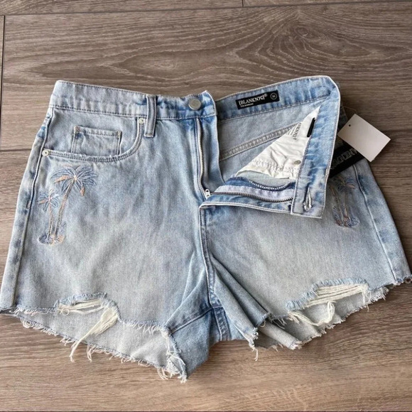 NWT BLANKNYC Vintage High Waist Denim Shorts - Picture 5 of 7